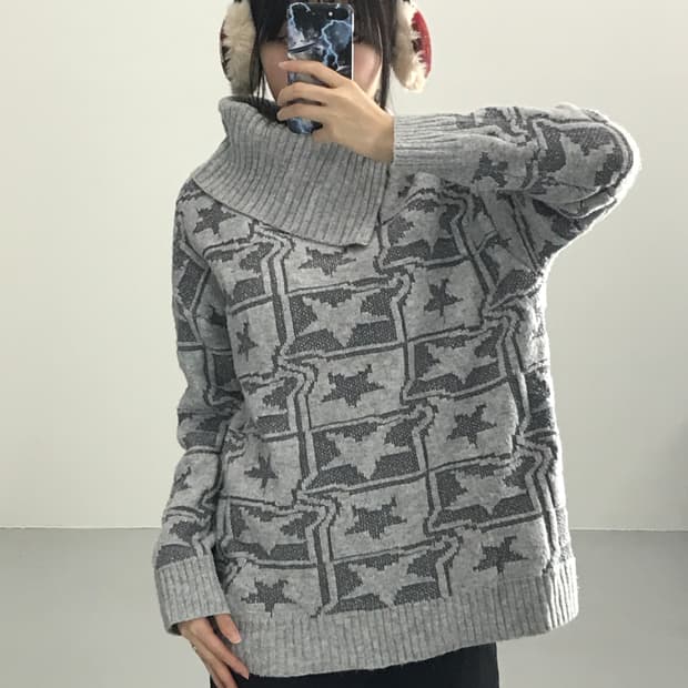 별 디테일 그레이 니트