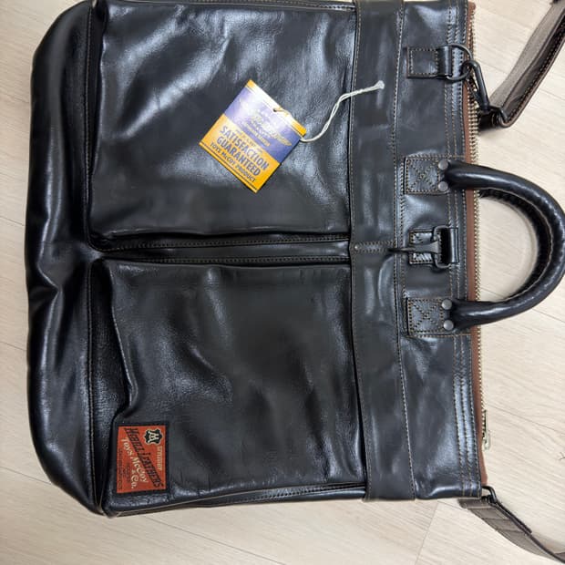 토이즈맥코이 헬맷백 블랙