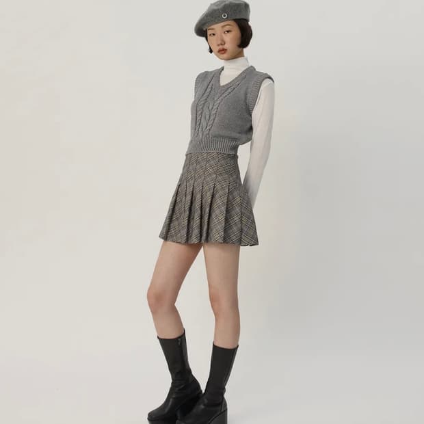 [새상품] 큐리티 C CABLE CROP KNIT VEST_GREY