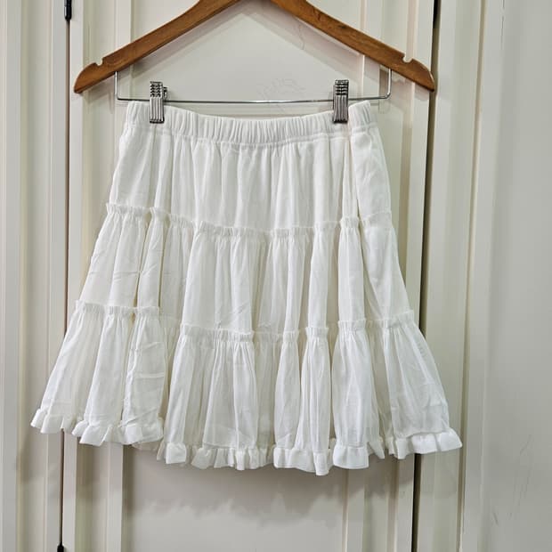 화이트 캉캉 미니 스커트
