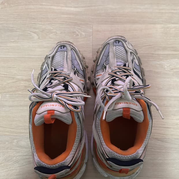 발렌시아가 트렉슈즈 흰주 42