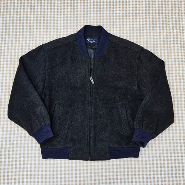 심플한 메리노울100 집업 점퍼 남자100