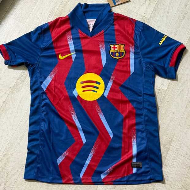 바르셀로나 수페르코파 유니폼 