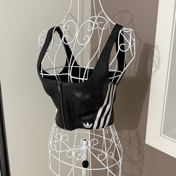 아디다스 아딜레늄 시즌 3 빈티지 포우 레더 탑 36