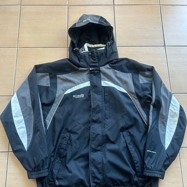 컬럼비아 티타늄 고어텍스 바람막이2XL