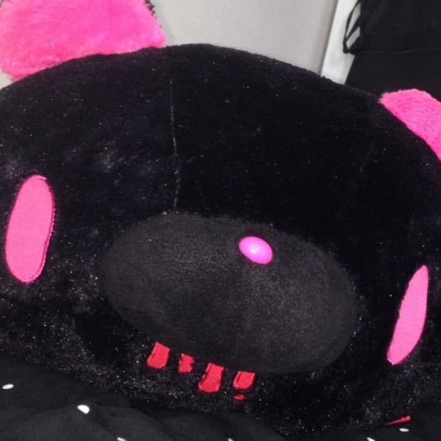 글루미베어 쿠션