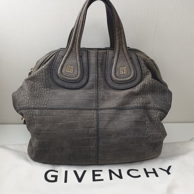 지방시 나이팅게일백