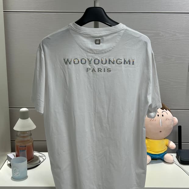 [정품] 새상품급 / 52 우영미 엠보싱 홀로그램 반팔 화이트