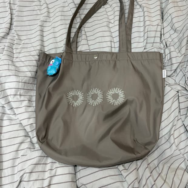 999 휴머니티 이지 토트백 세이지 그린