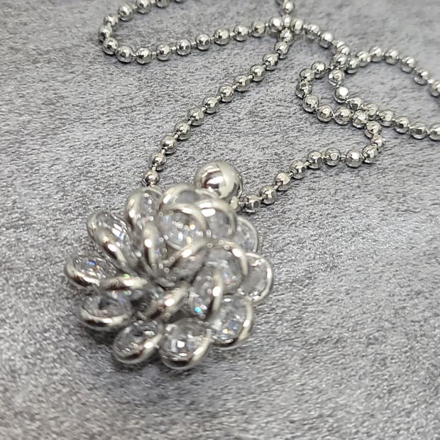 crystal flower necklace