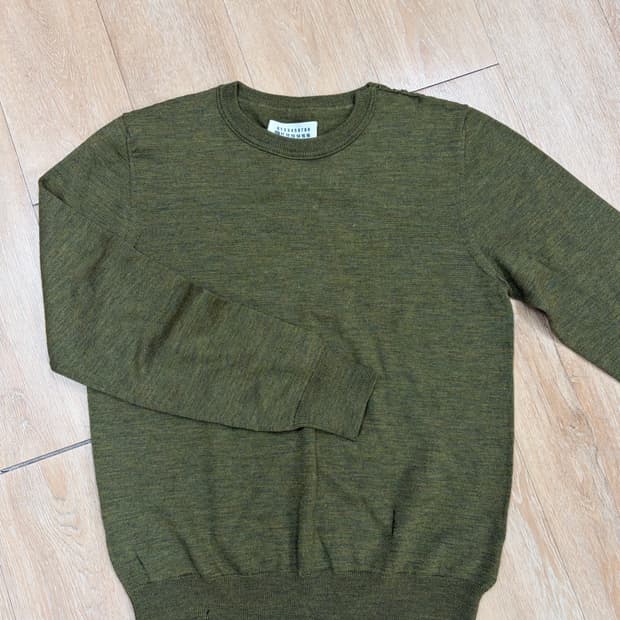 마틴 마르지엘라 니트