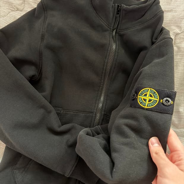 스톤아일랜드 와펜 집업