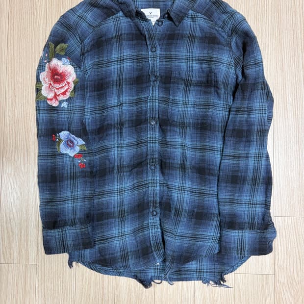 Vingtage Flower grunge shirts