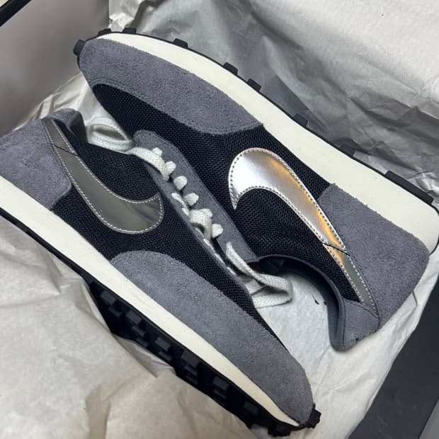 나이키 데이브레이크 메탈릭 실버 280