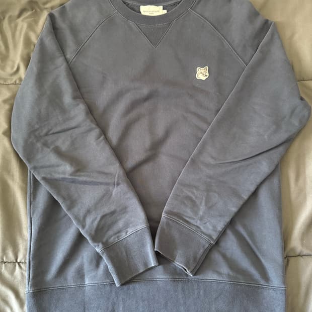 메종키츠네 그레이 폭스 헤드