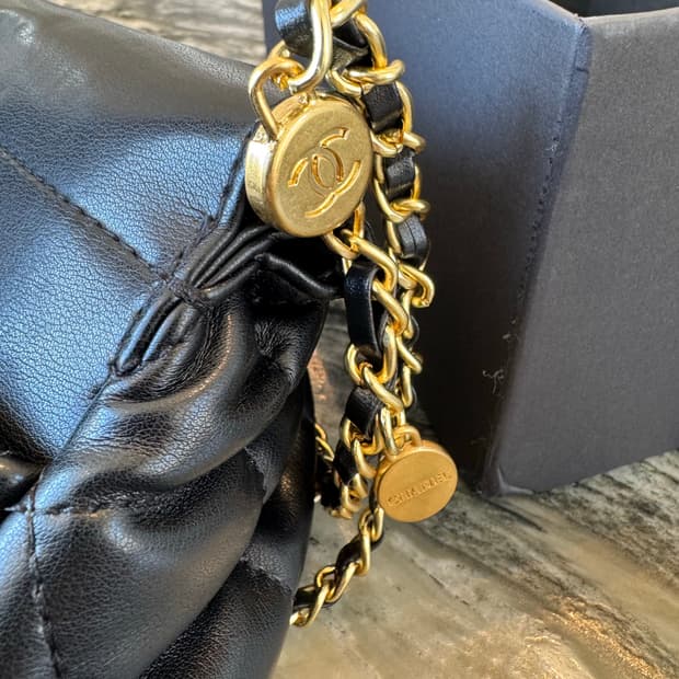 샤넬 노벨티 메이크업미니백 파우치 