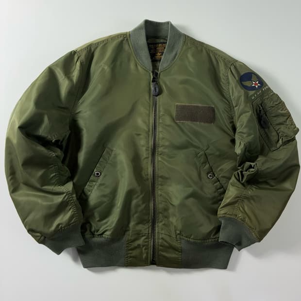 Alpha industries  알파 인더스트리 MA-1 플라이트 점퍼 
