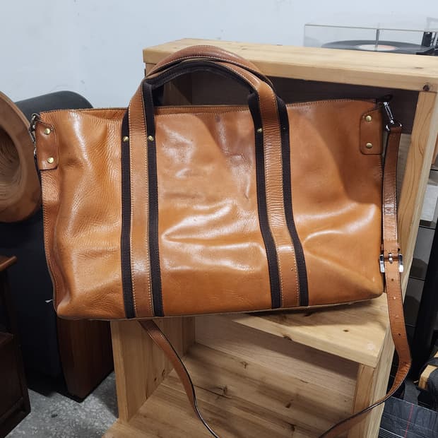 BOZAGI 빈티지 통가죽 토트백 가방