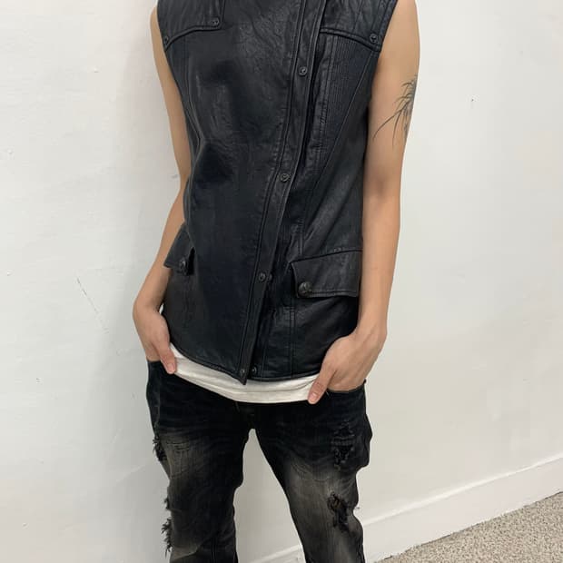 Lambskin leather asymmetrical vest 