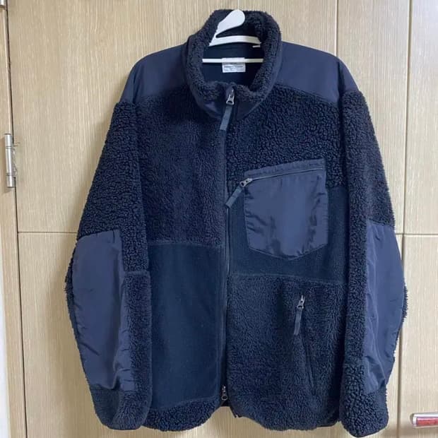 [UNIQLO] 유니클로 엔지니어드가먼츠 블랙 후리스 M사이즈