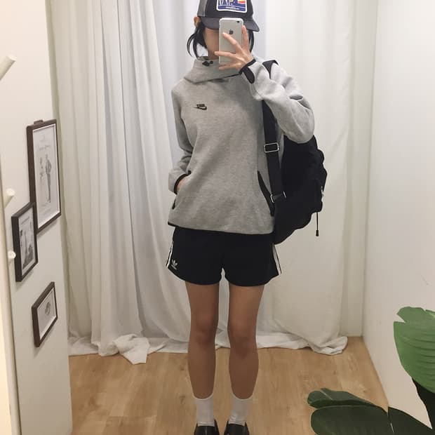 Women Nike Hoodie 100