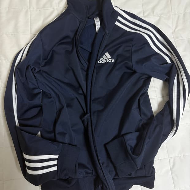 아디다스 에센셜 져지 트랙탑