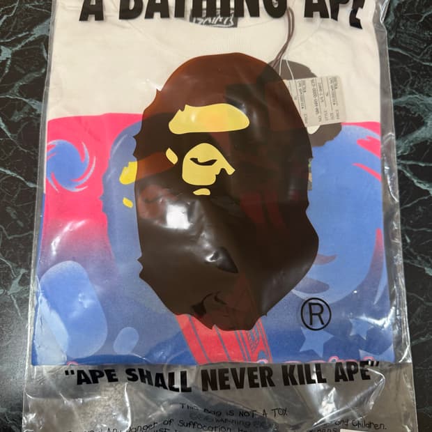 세인트미카엘 베이프 콜라보 티셔츠 판매합니다 