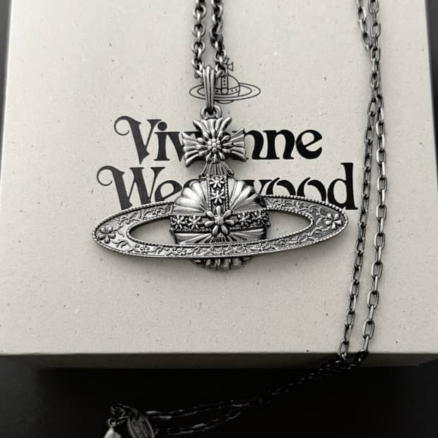 비비안웨스트우드 고딕 orb 빅 펜던트 목걸이