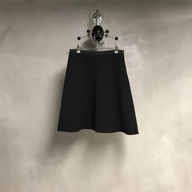프라다 스커트 블랙 40(W)