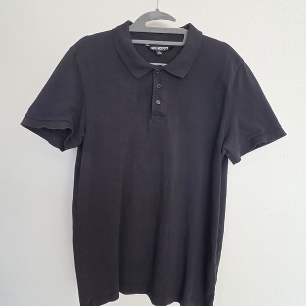 닐바렛 블랙 폴로티 L