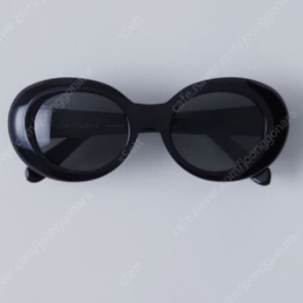 아크네 스튜디오 머스탱 오벌 선글라스 블랙