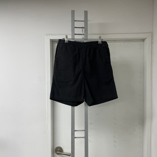 단톤 블랙 반바지 36