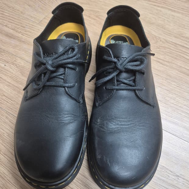 닥터마틴 판매합니다