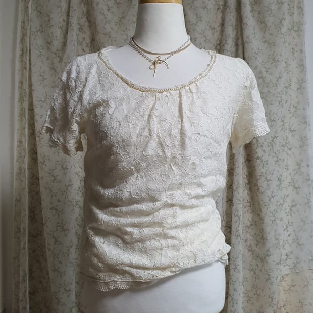 [빈티지] 아이보리 레이스 반팔 블라우스