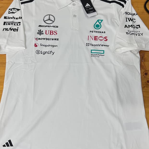 F1 벤츠 페트로나스 반팔 유니폼 새상품