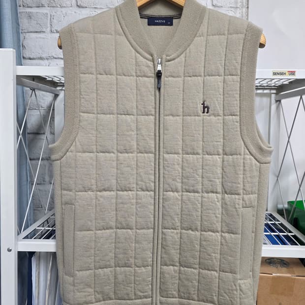 헤지스 남성조끼 100 겨울니트조끼 울 퀼팅 풀집업 베스트 MM23