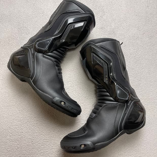 [38] 다이네즈 넥서스2 롱부츠 245-250 - 레이싱부츠