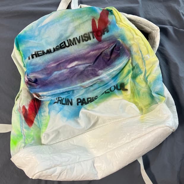 더뮤지엄비지터 백팩(새상품급) 