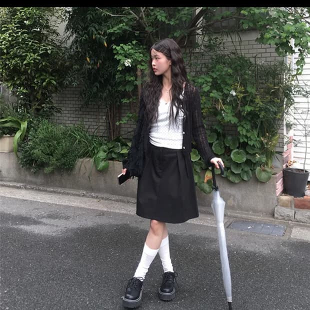 왓슨 미디 핀턱 스커트