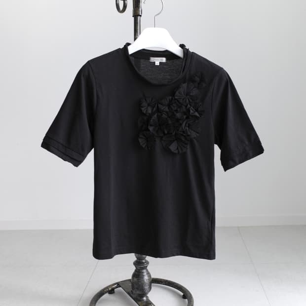 flower half T 