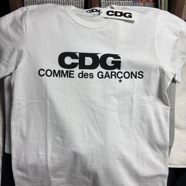 꼼데가르송 CDG 반팔 새상품