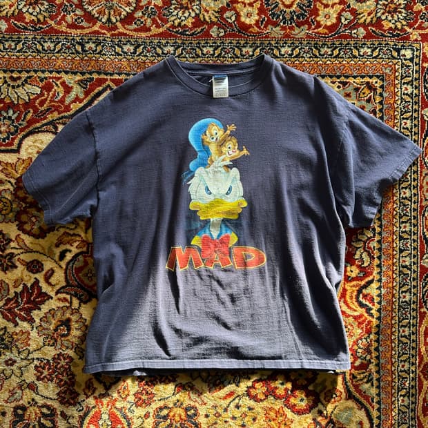 90s 도날드덕 & 칩앤데일 MAD/ATTITUDE - XL