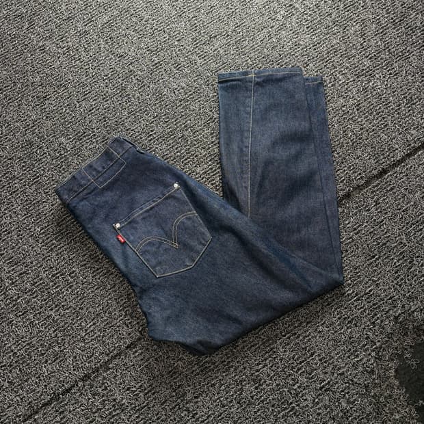 00s 리바이스 엔지니어드 진 절개 디테일 데님 팬츠 4929