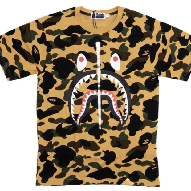 Bape 1st shark camo T-shirt