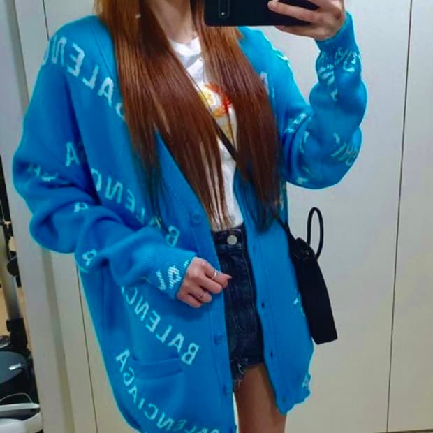 20 S/S 발렌시아가 멀티로고 가디건