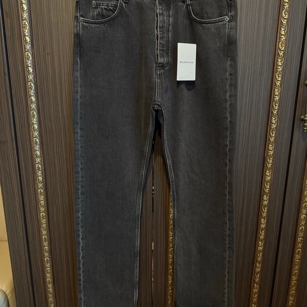 발렌시아가 17ss 슬림핏 크롭 블랙진