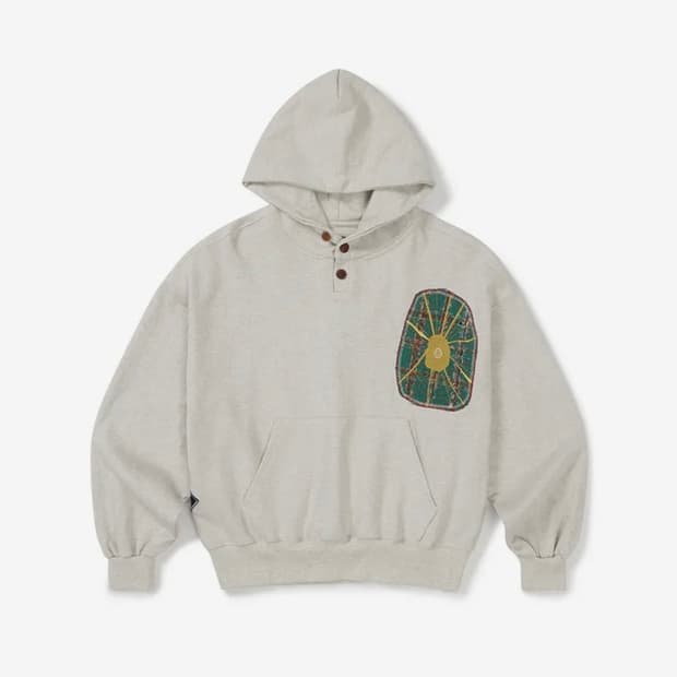 Boiling patched hoodie / Oatmeal