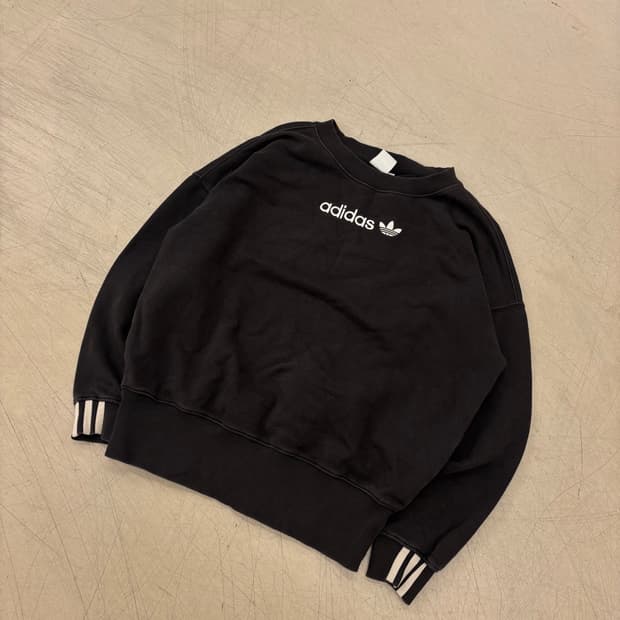 아디다스 센터로고 시보리 삼선 맨투맨