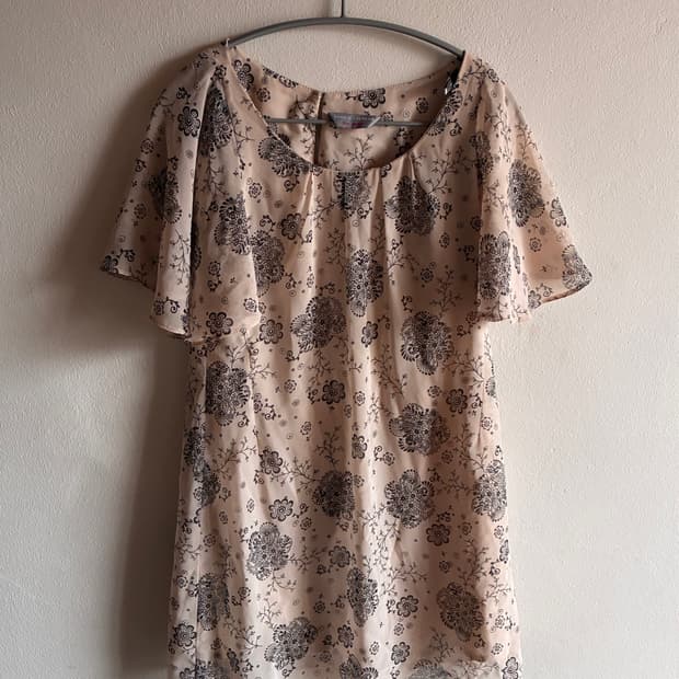 Black flower detail dress