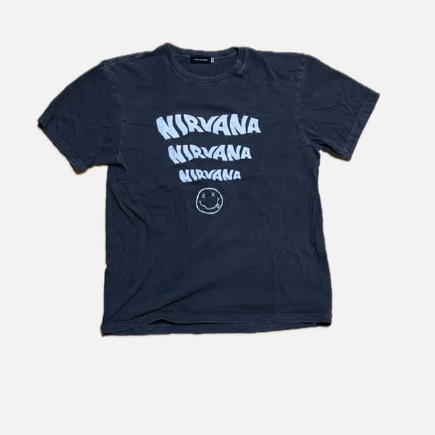 너바나 티셔츠